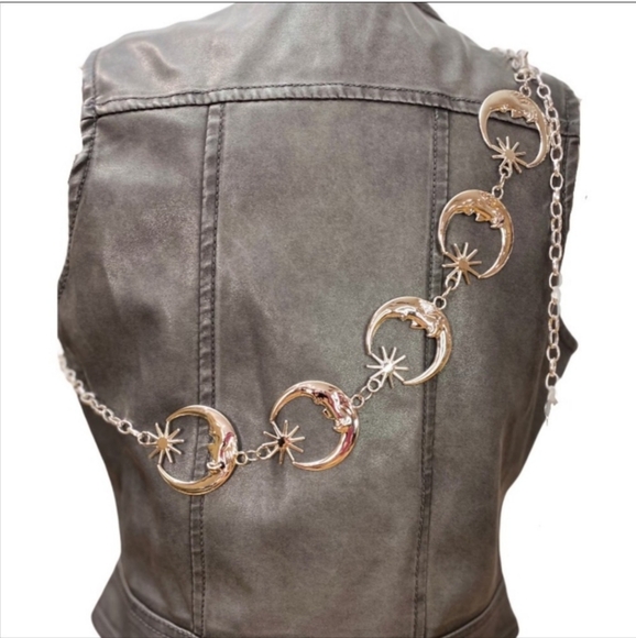 Moon & Stars Silver Chain Belt - Picture 11 of 16